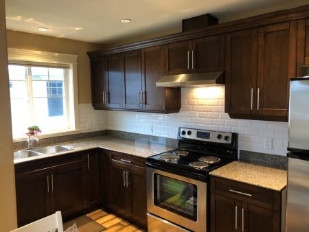 Beveled Subway Tile Backsplash - Bear Mountain