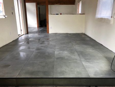 24x24" Tile Floor - Metchosin
